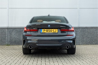 Thumbnail Mobil 8