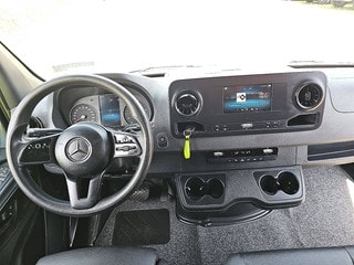 Thumbnail Mobil 8