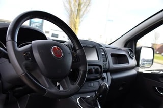 Thumbnail Mobil 2