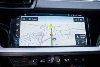 Thumbnail Mobil 9