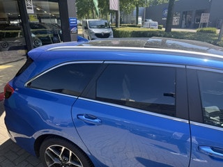 Thumbnail Mobil 8