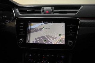 Thumbnail Mobil 8