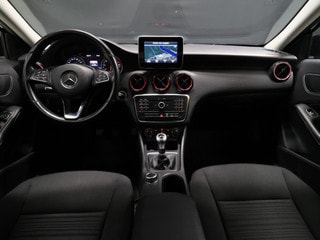 Thumbnail Mobil 8