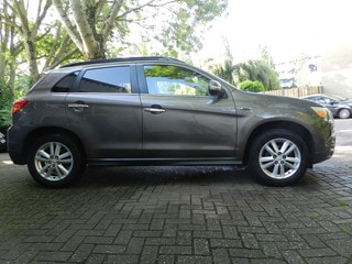 Thumbnail Mobil 6