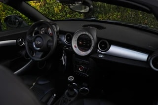 Thumbnail Mobil 4