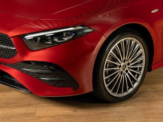 Thumbnail Mobil 6