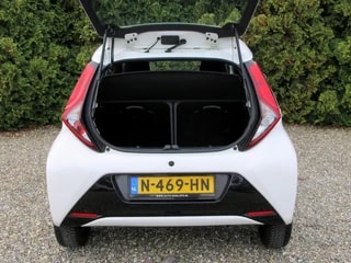 Thumbnail Mobil 8