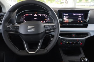 Thumbnail Mobil 4