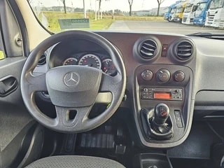 Thumbnail Mobil 8