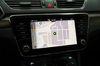 Thumbnail Mobil 8
