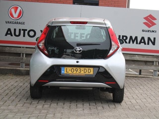 Thumbnail Mobil 8