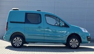 Thumbnail Mobil 6
