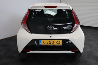 Thumbnail Mobil 6