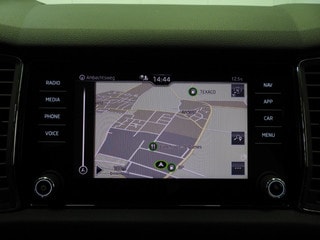 Thumbnail Mobil 8
