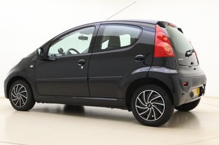 Thumbnail Mobil 6