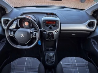 Thumbnail Mobil 3