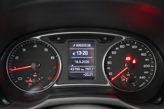 Thumbnail Mobil 10