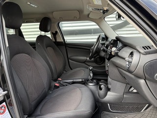 Thumbnail Mobil 6