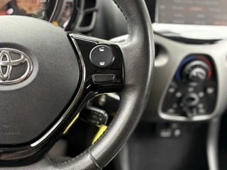Thumbnail Mobil 10