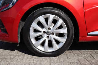 Thumbnail Mobil 6