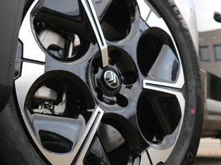 Thumbnail Mobil 4