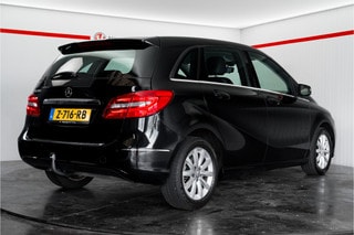Thumbnail Mobil 8