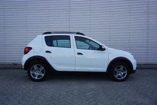 Thumbnail Mobil 5