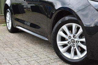 Thumbnail Mobil 6