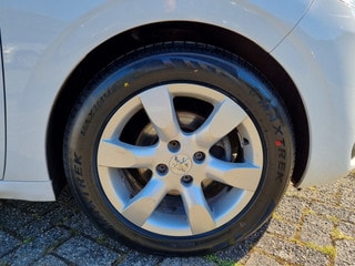 Thumbnail Mobil 6
