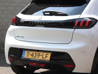 Thumbnail Mobil 8