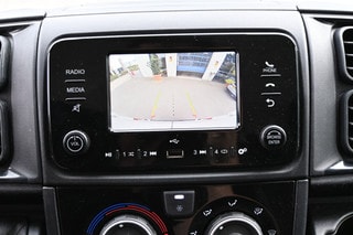 Thumbnail Mobil 6