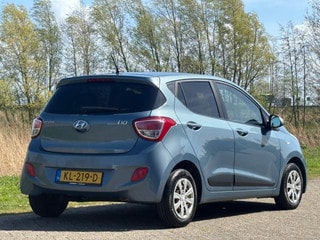 Thumbnail Mobil 9