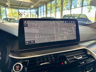 Thumbnail Mobil 10