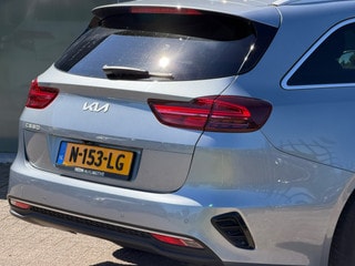 Thumbnail Mobil 6