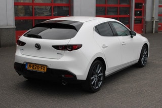 Thumbnail Mobil 4