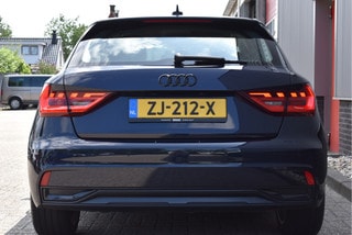 Thumbnail Mobil 8