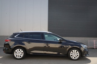 Thumbnail Mobil 9