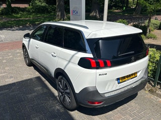 Thumbnail Mobil 8