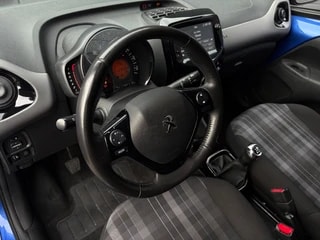 Thumbnail Mobil 7