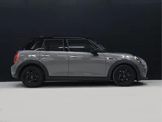 Thumbnail Mobil 8