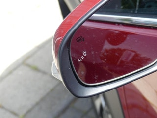 Thumbnail Mobil 8