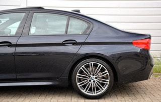 Thumbnail Mobil 10