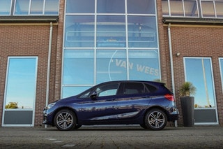 Thumbnail Mobil 6