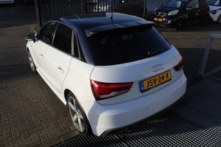 Thumbnail Mobil 4
