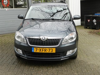 Thumbnail Mobil 4
