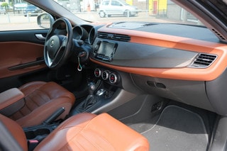 Thumbnail Mobil 6