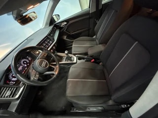 Thumbnail Mobil 10