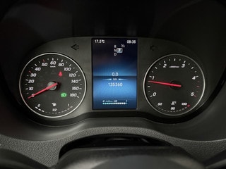 Thumbnail Mobil 9