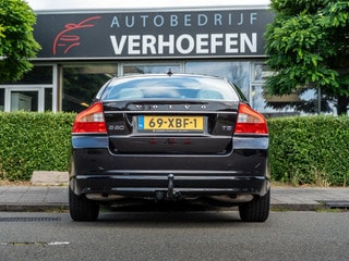 Thumbnail Mobil 8