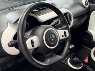Thumbnail Mobil 6